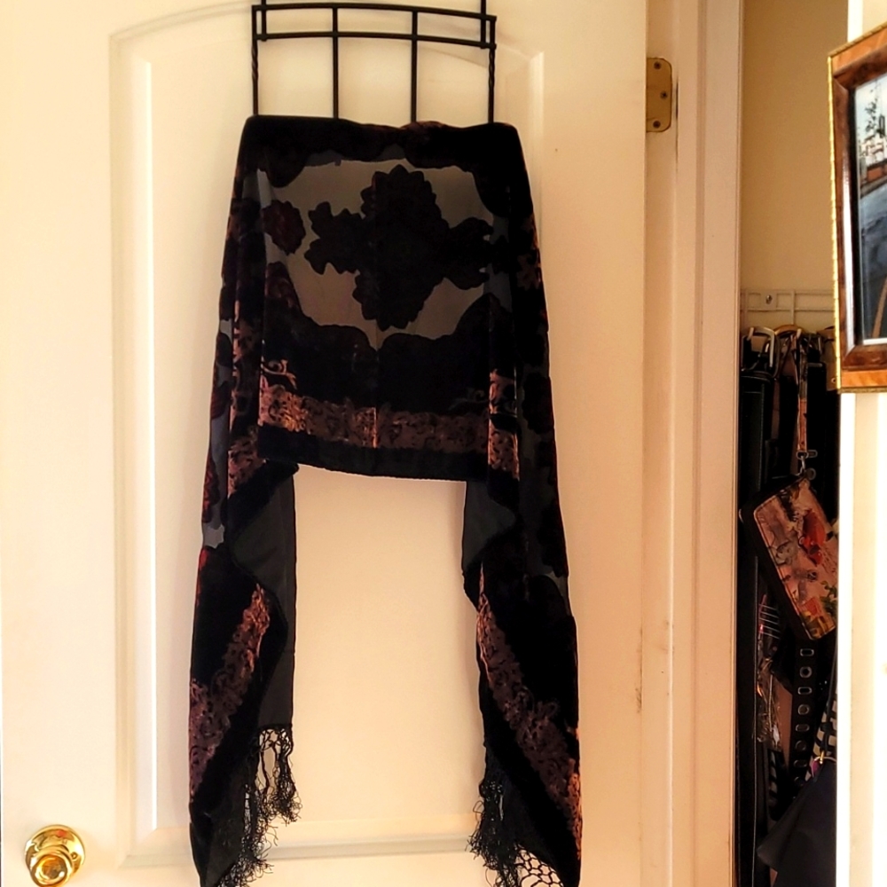 Laila Rowe Womens Accessories